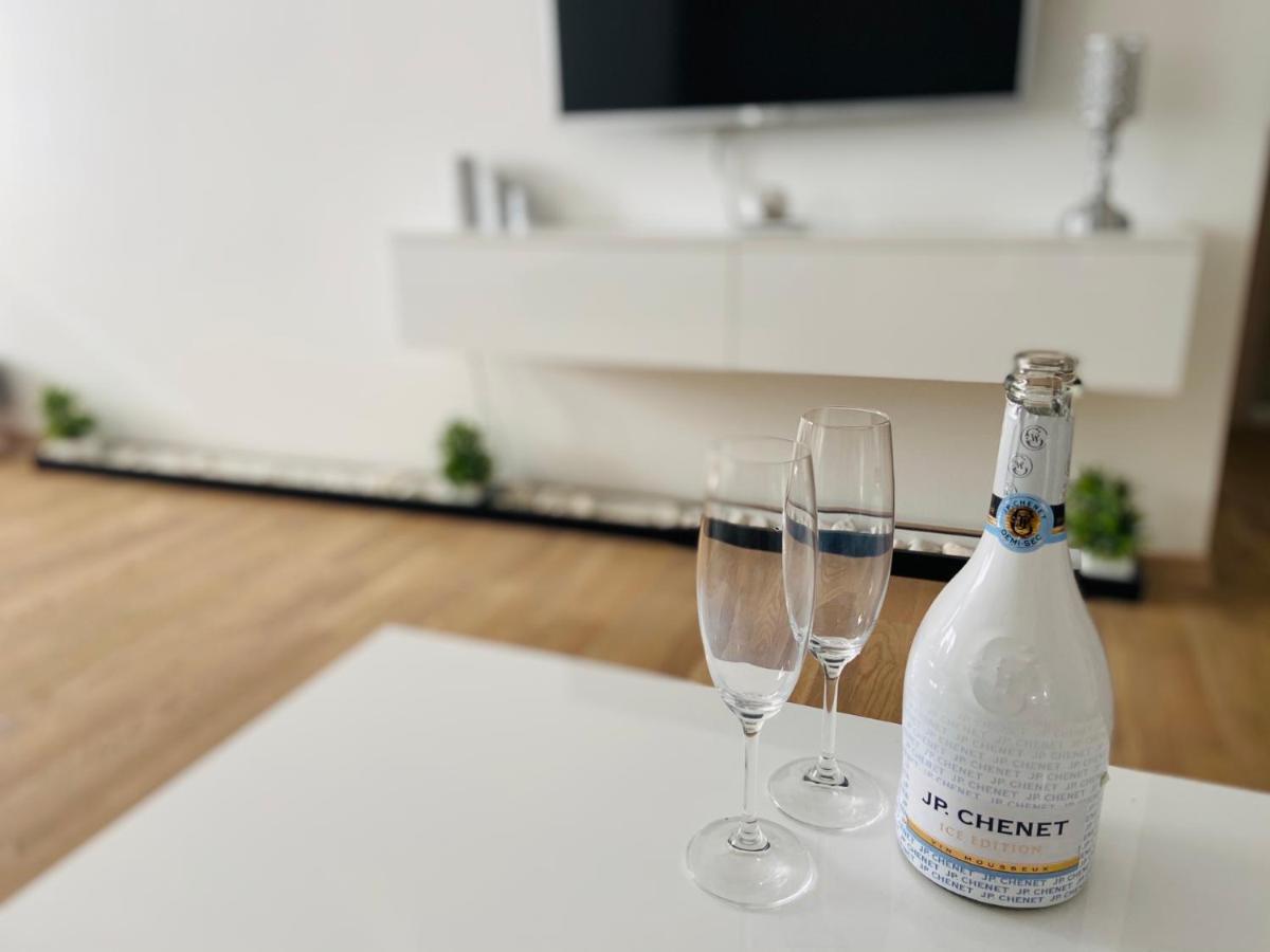 Royal King Apartment Kumanowo Zewnętrze zdjęcie